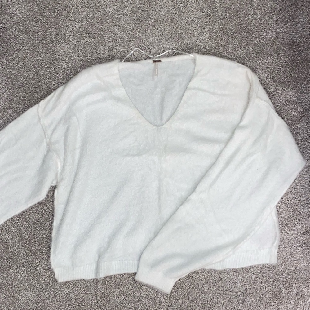 SUPER SOFT Free people sweater